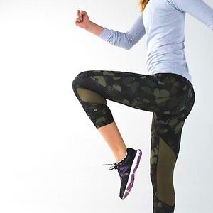 Olive green butterfly Lululemon cropped leggings